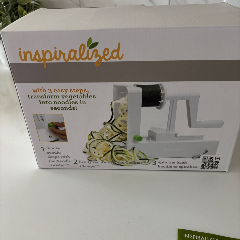 Inspiralizer Vegetable Spiralizer New in box - Picture 5 of 5